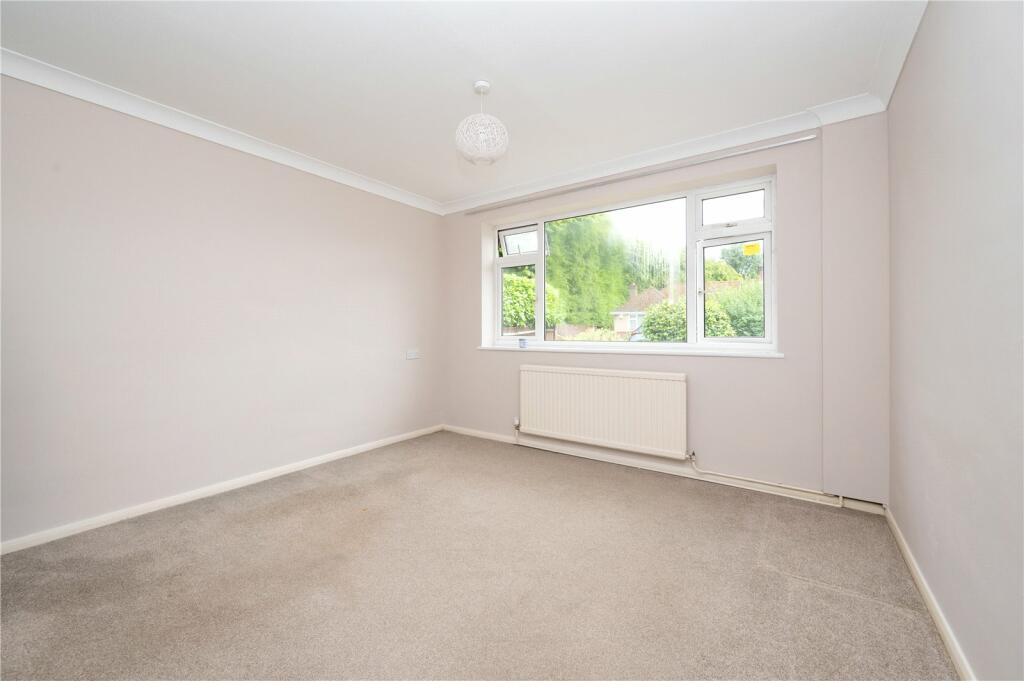 Additional property image - Spooners Drive, Park Street, St. Albans, Hertfordshire