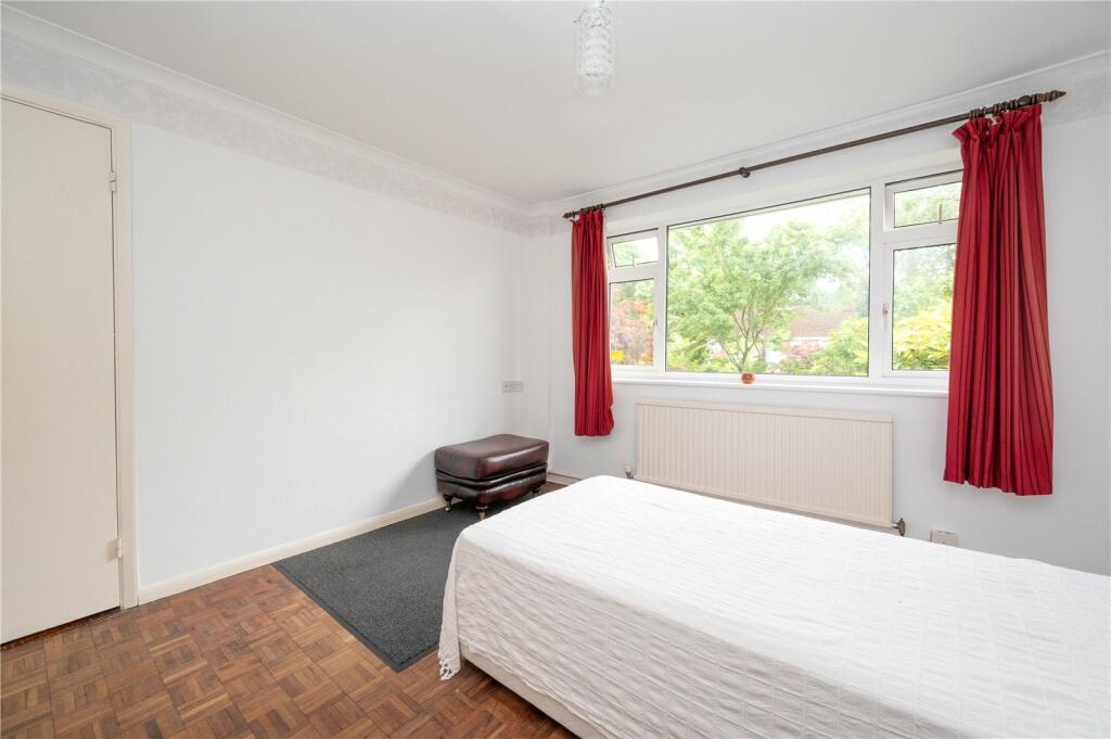 Additional property image - Spooners Drive, Park Street, St. Albans, Hertfordshire