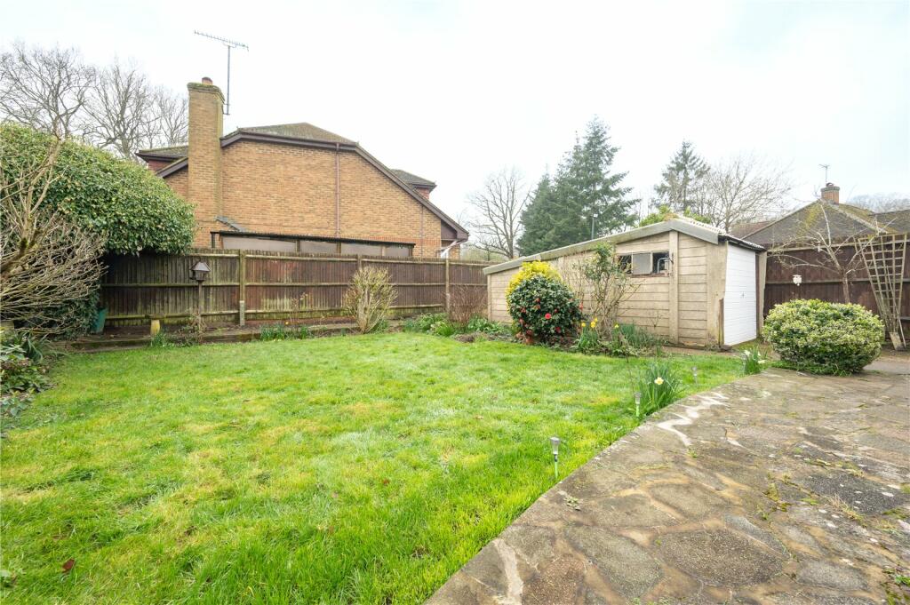 Additional property image - Spooners Drive, Park Street, St. Albans, Hertfordshire