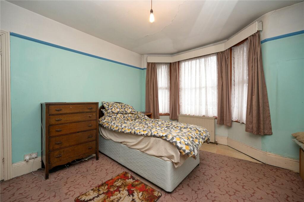 Additional property image - Brampton Road, St. Albans, Hertfordshire