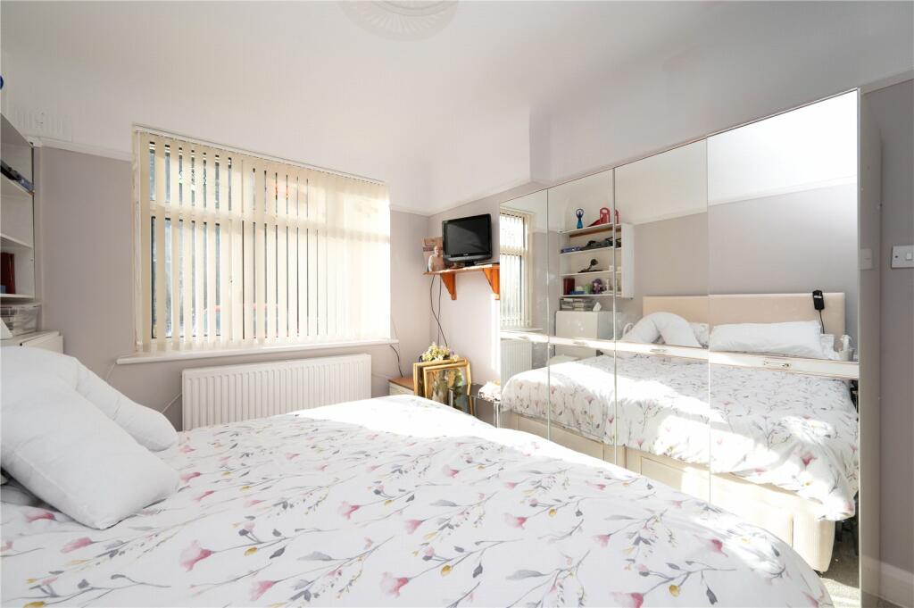 Additional property image - Green Lane, St. Albans, Hertfordshire
