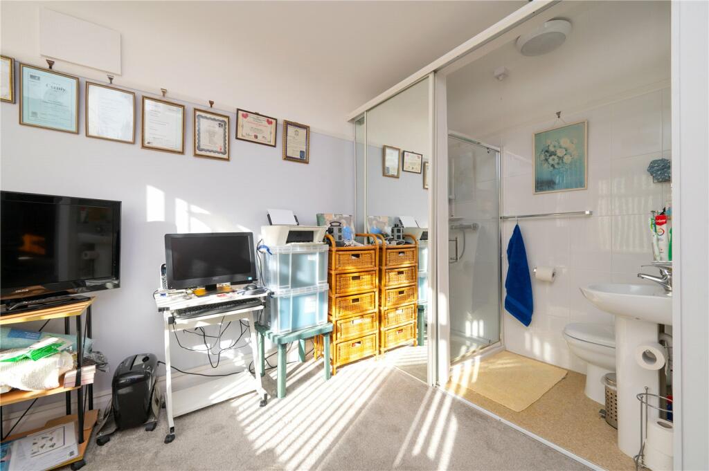 Additional property image - Green Lane, St. Albans, Hertfordshire