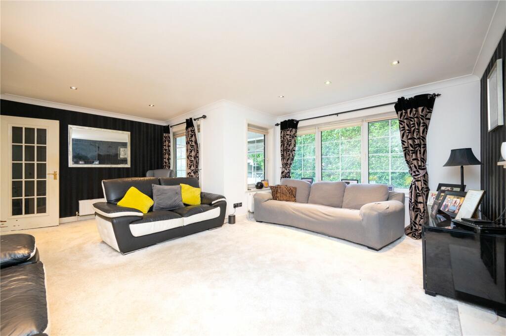 Additional property image - Aspen Close, Bricket Wood, St. Albans, Hertfordshire