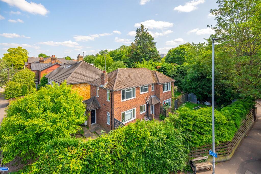 Main image of property: Holywell Hill, St. Albans, Hertfordshire