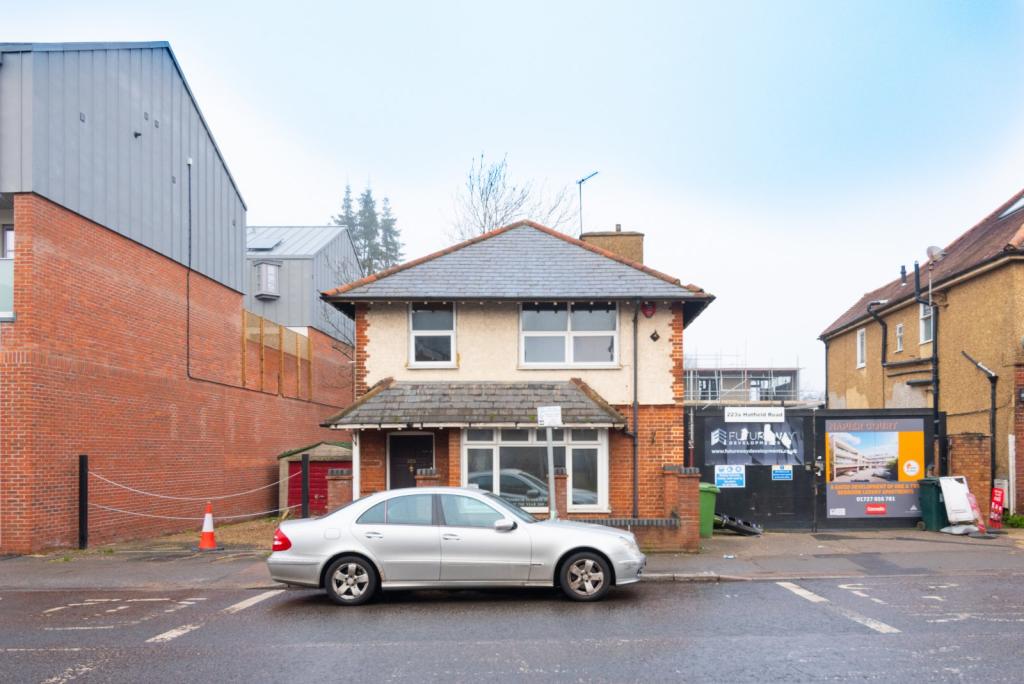 Plot for sale in Hatfield Road, St. Albans, AL1