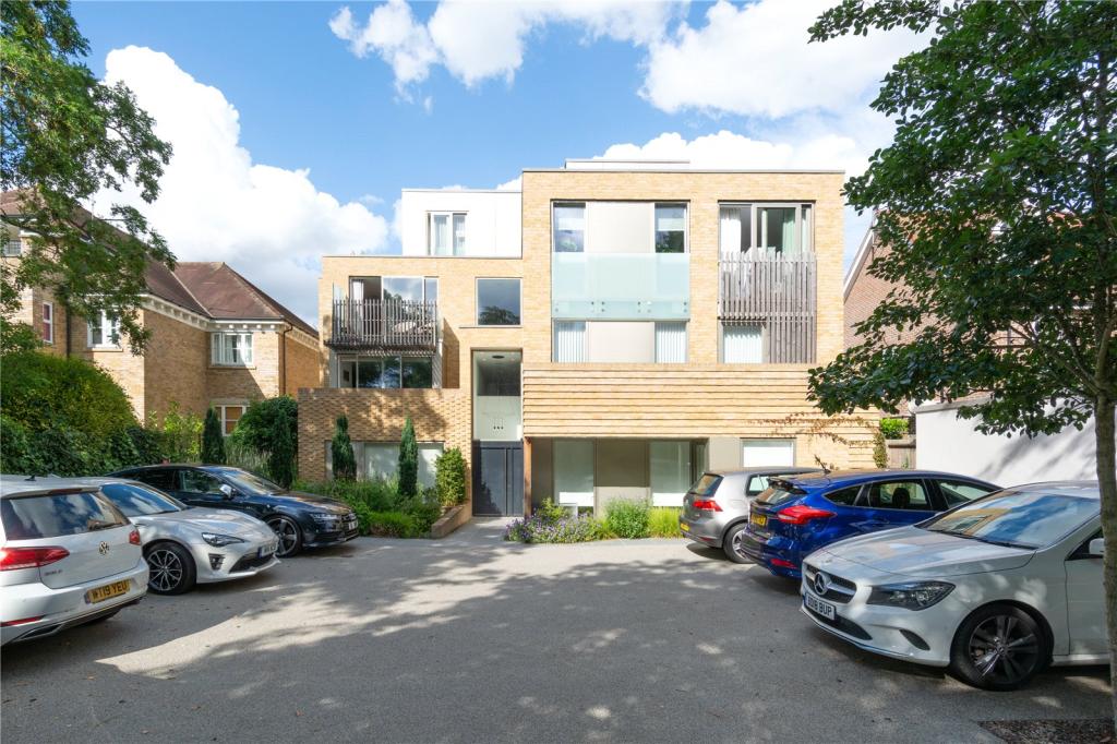 1 bedroom flat for sale in London Road, St. Albans, Hertfordshire, AL1