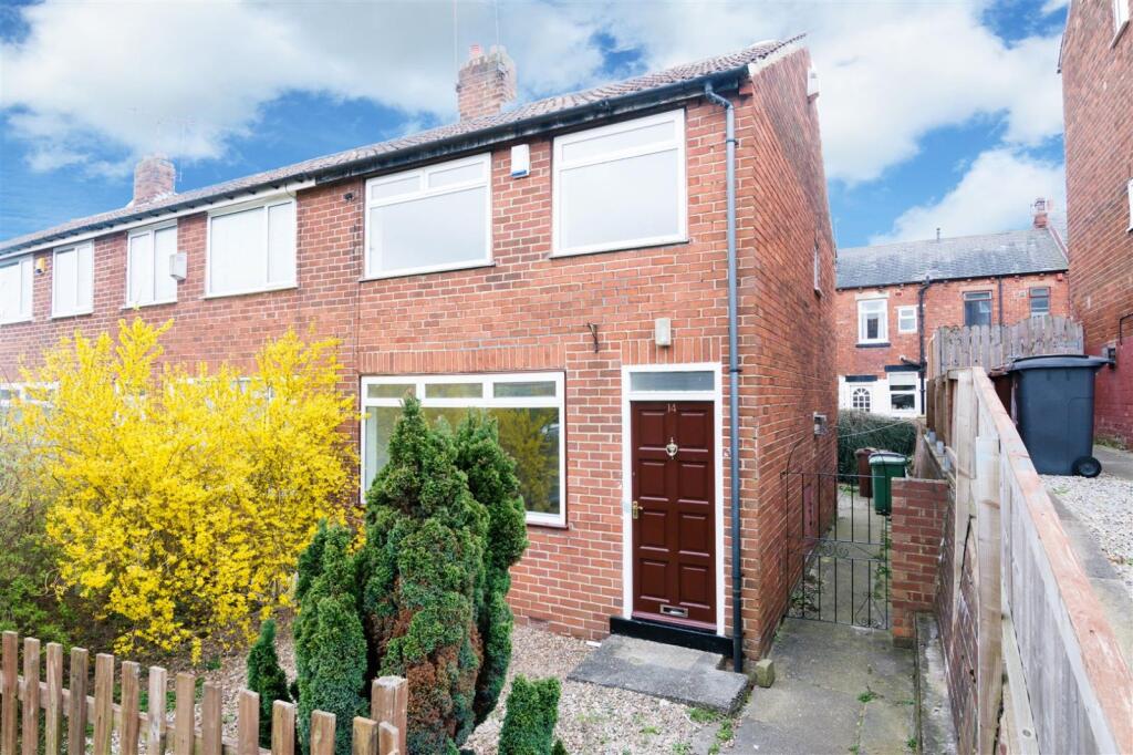 Main image of property: Springfield Gardens, Horsforth, Leeds, West Yorkshire, LS18