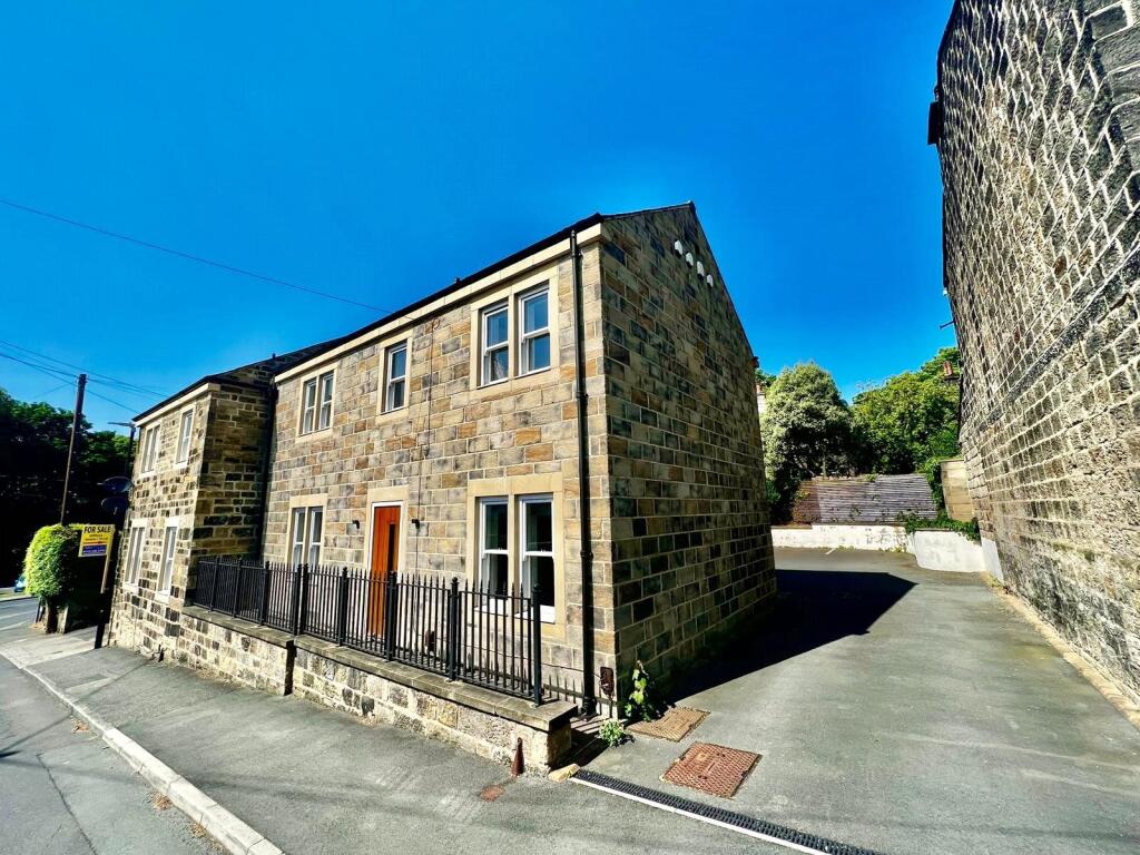 Main image of property: Stoney Rise, Horsforth, Leeds, West Yorkshire, LS18