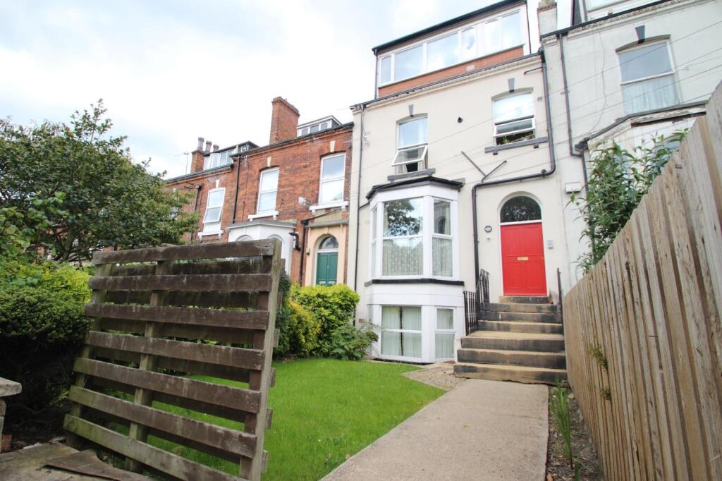Main image of property: Victoria Terrace, Leeds, LS3