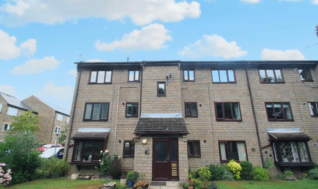 Main image of property: Kerry Garth, Horsforth, Leeds, West Yorkshire, LS18