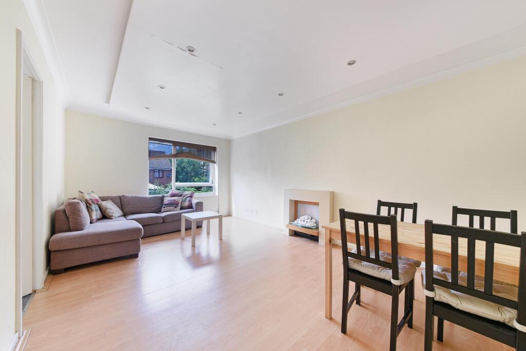 Main image of property: 18 Weimar Street, Putney