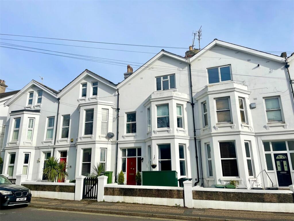 5 bedroom terraced house for sale in The Goffs, Eastbourne, East Sussex, BN21