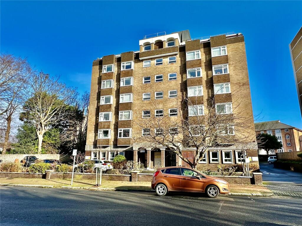 3 bedroom apartment for sale in Hartington Place, Eastbourne, East Sussex, BN21