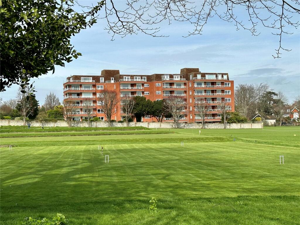 2 bedroom apartment for sale in Compton Place Road, Eastbourne, East Sussex, BN21