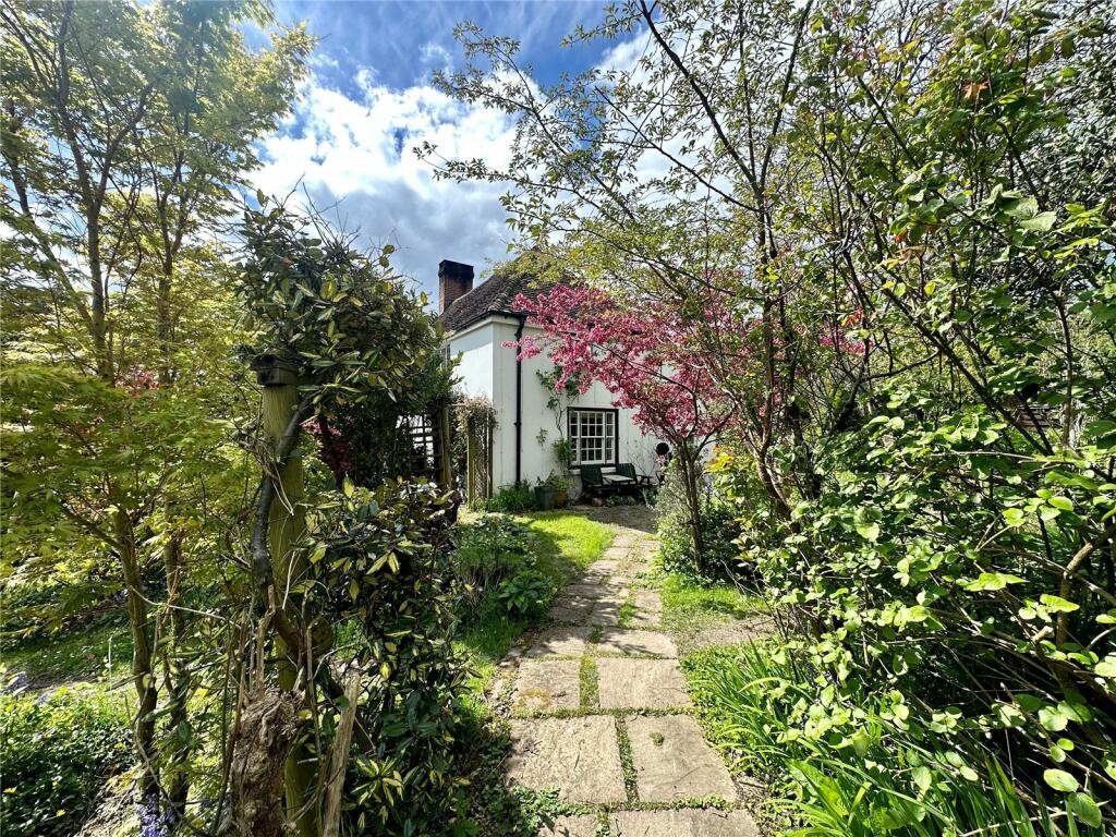Additional property image - South Road, Hailsham, East Sussex, BN27