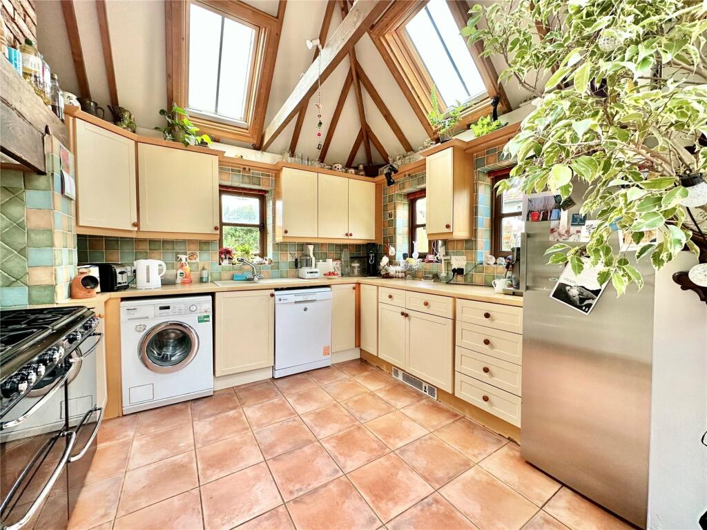 Additional property image - South Road, Hailsham, East Sussex, BN27