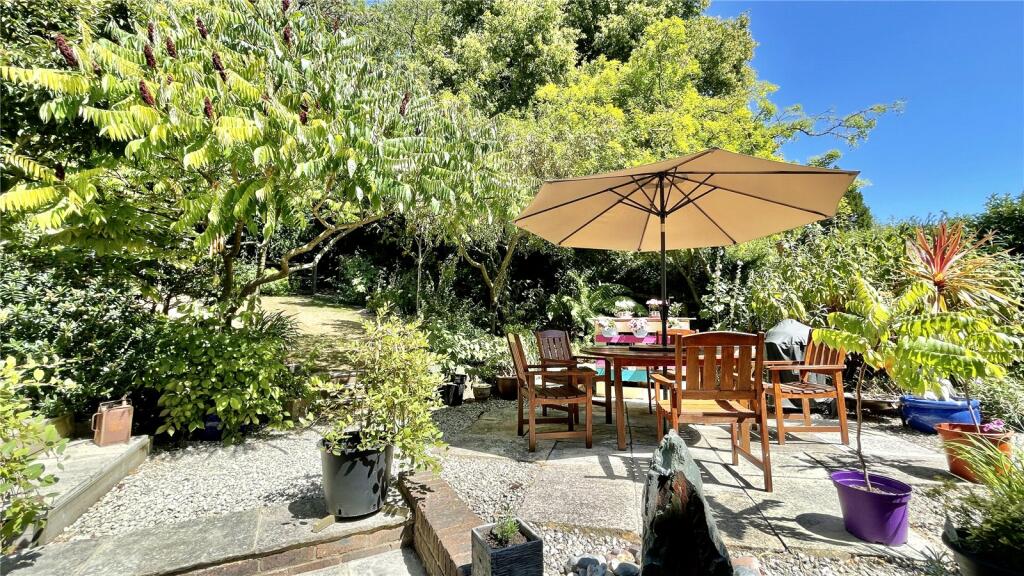 Additional property image - Parkway, Ratton Eastbourne, East Sussex, BN20