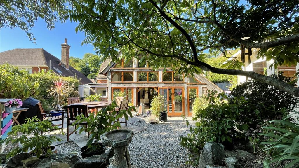 Additional property image - Parkway, Ratton Eastbourne, East Sussex, BN20