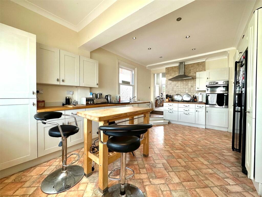 Additional property image - Cliff Road, Meads, Eastbourne, BN20