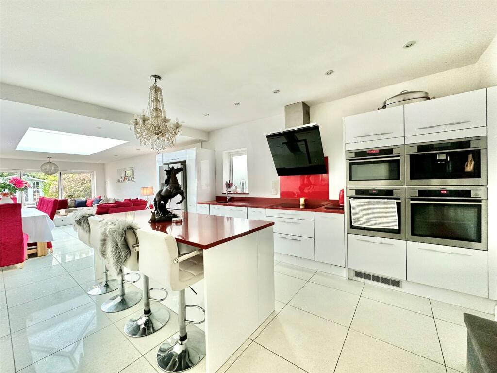 Additional property image - Baldwin Avenue, Old Town, Eastbourne, East Sussex, BN21