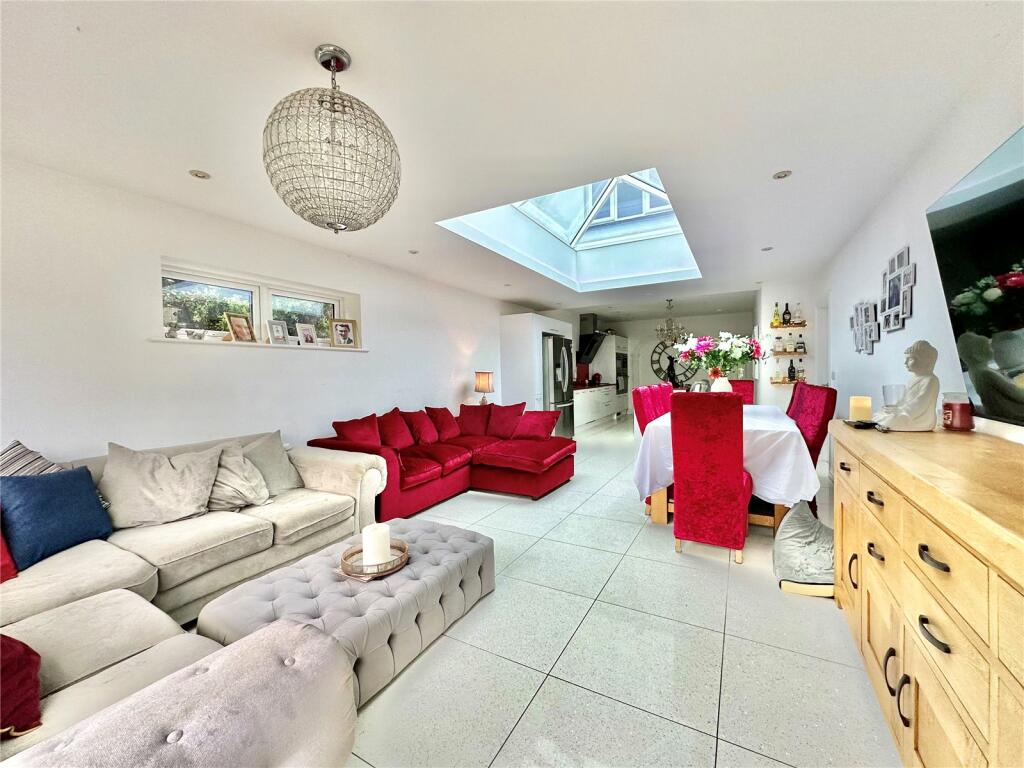 Additional property image - Baldwin Avenue, Old Town, Eastbourne, East Sussex, BN21