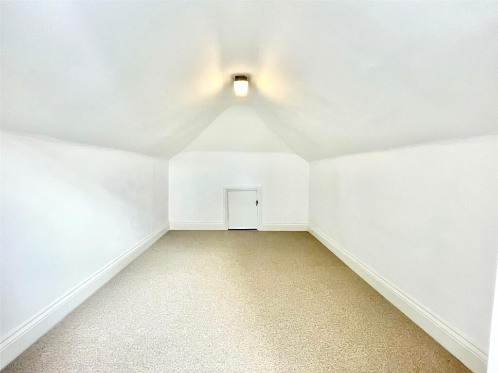 Additional property image - South Cliff, Eastbourne, East Sussex, BN20