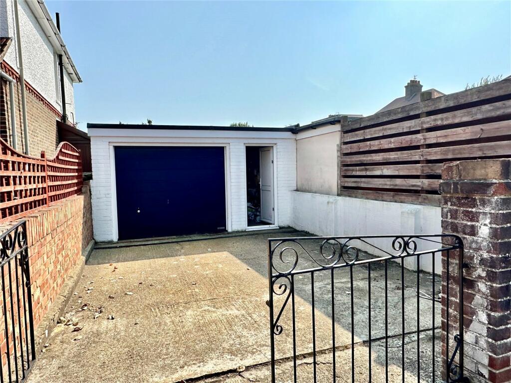 Additional property image - Ringwood Road, Eastbourne, East Sussex, BN22