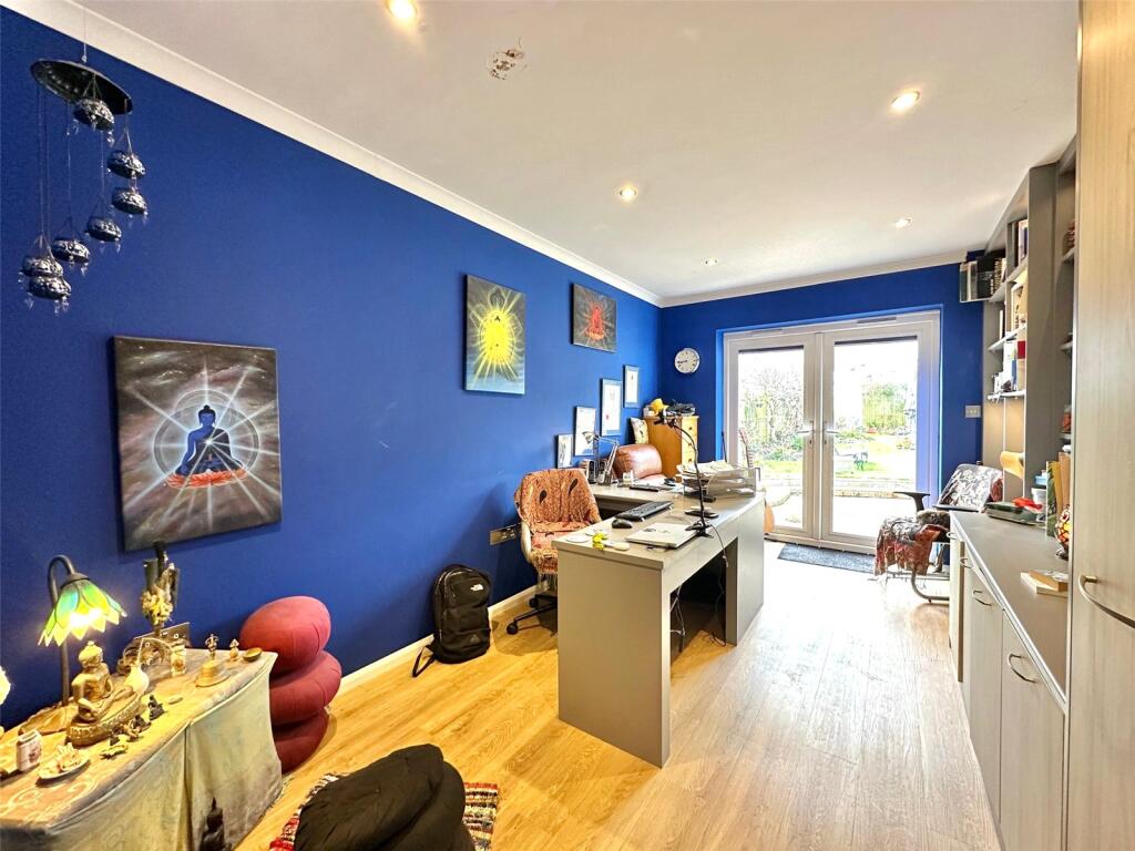 Additional property image - Woodland Avenue, Willingdon, Eastbourne, BN22