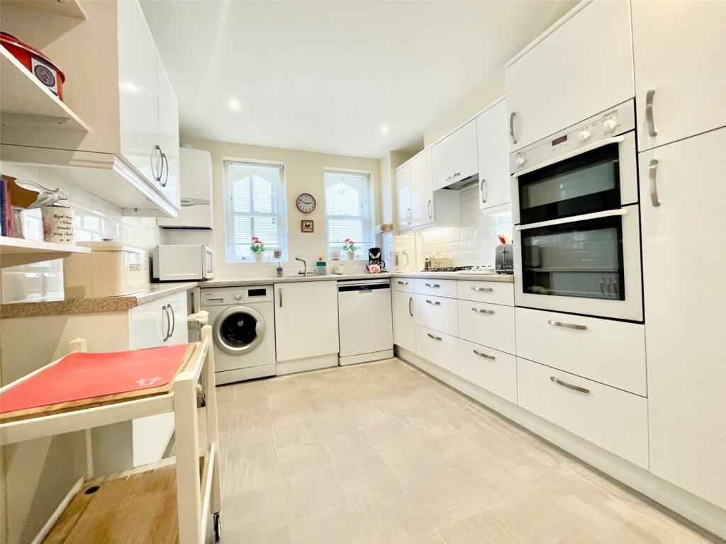 Additional property image - Blackwater Road, Eastbourne, East Sussex, BN21