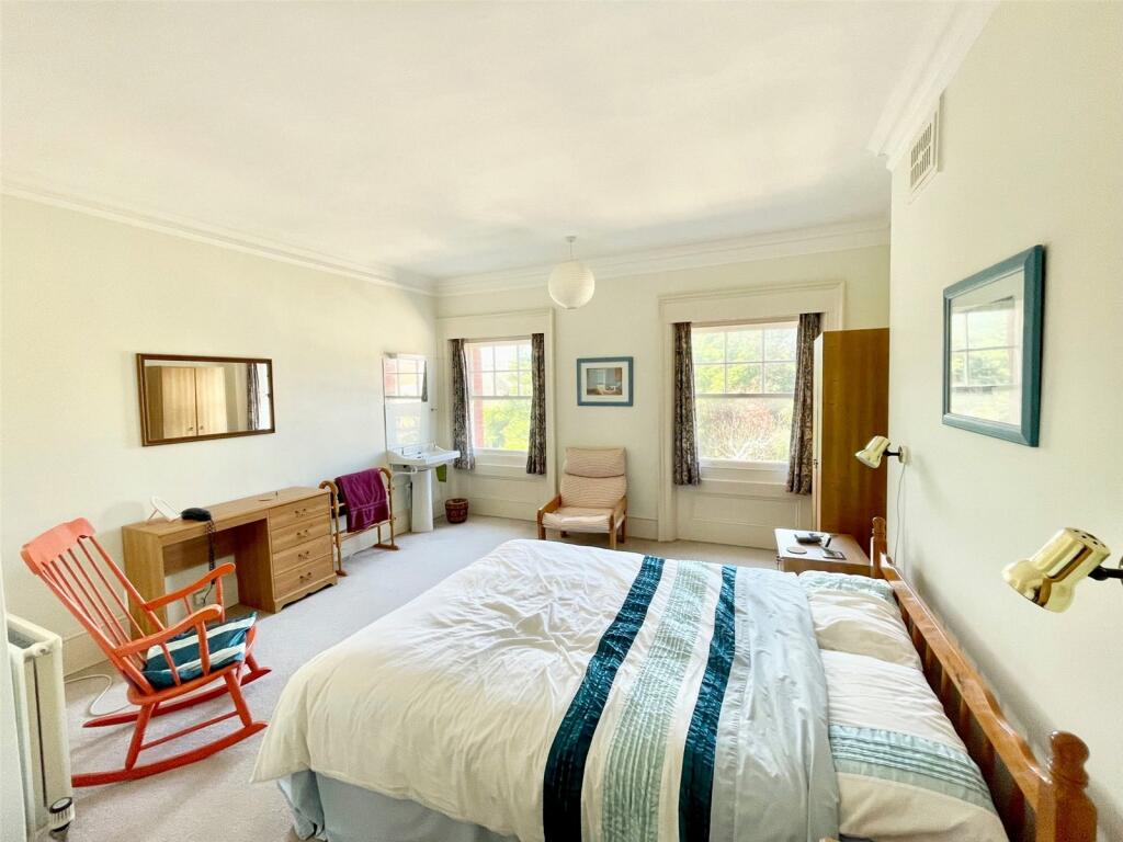 Additional property image - Chatsworth Gardens, Meads, Eastbourne, East Sussex, BN20