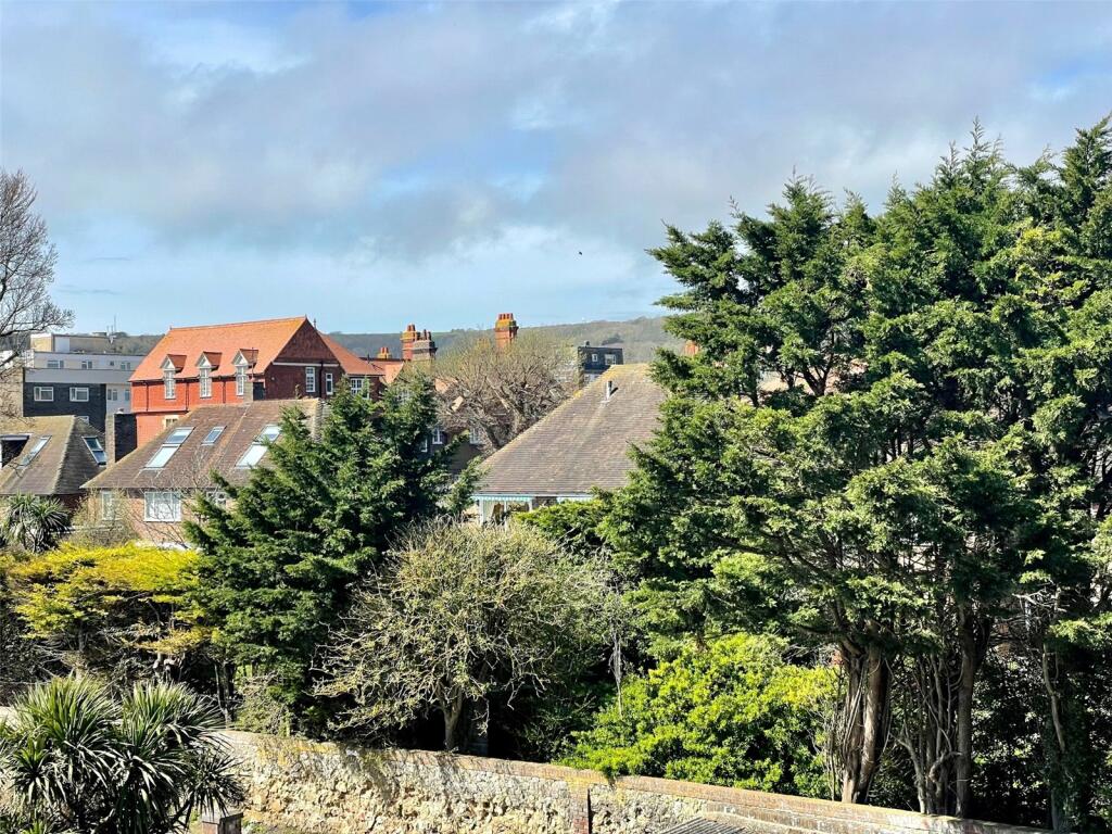 Additional property image - Chatsworth Gardens, Meads, Eastbourne, East Sussex, BN20