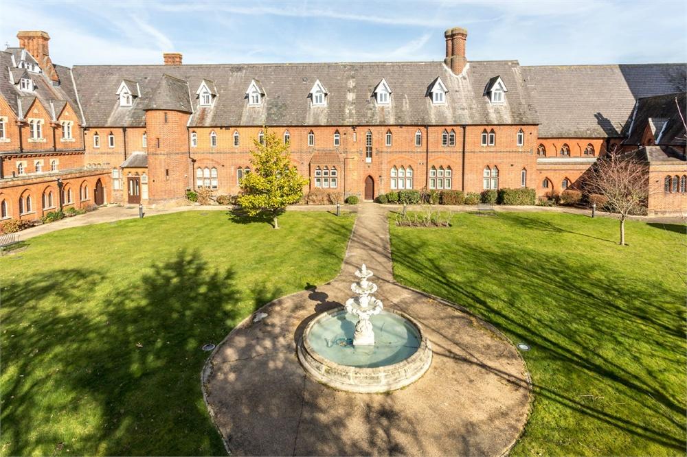 2 bedroom apartment for sale in Convent Court, Hatch Lane, Windsor