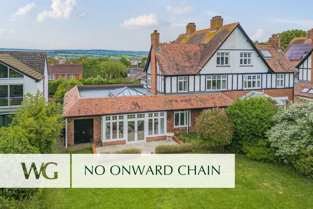Main image of property: Topsham, Devon