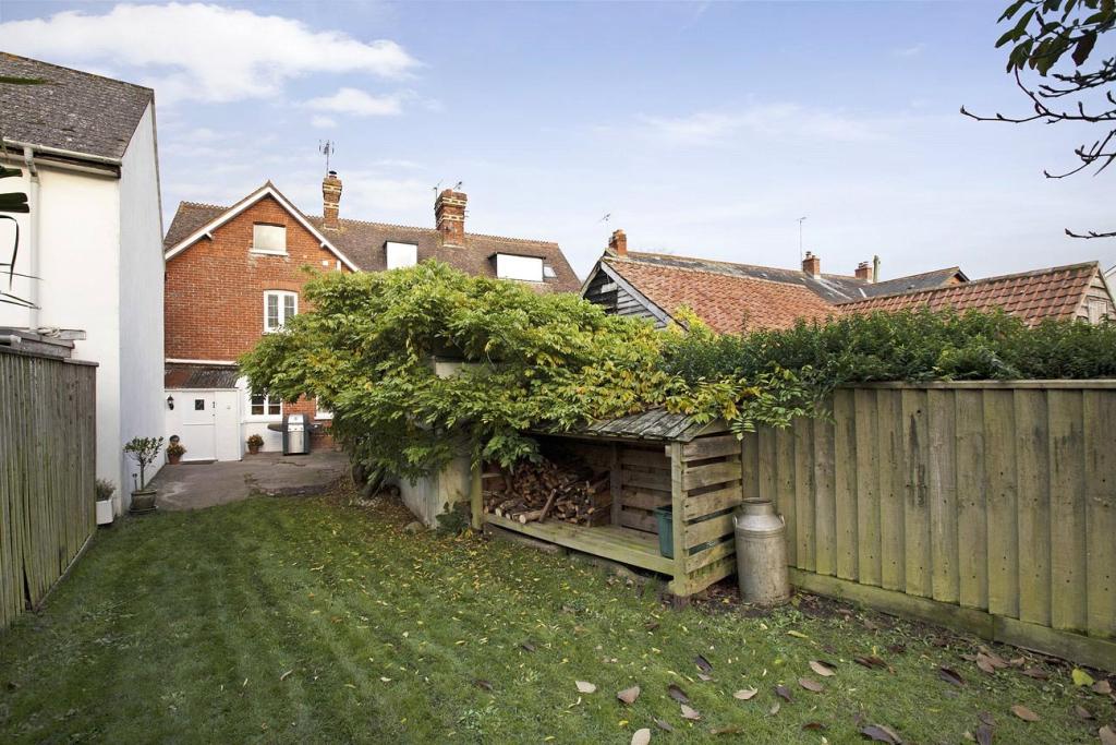 3 bedroom end of terrace house for sale in Woodbury, Devon, EX5