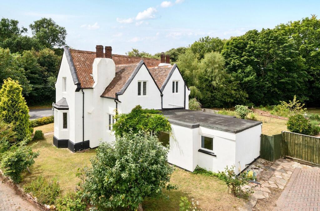 Main image of property: Powderham, Exeter