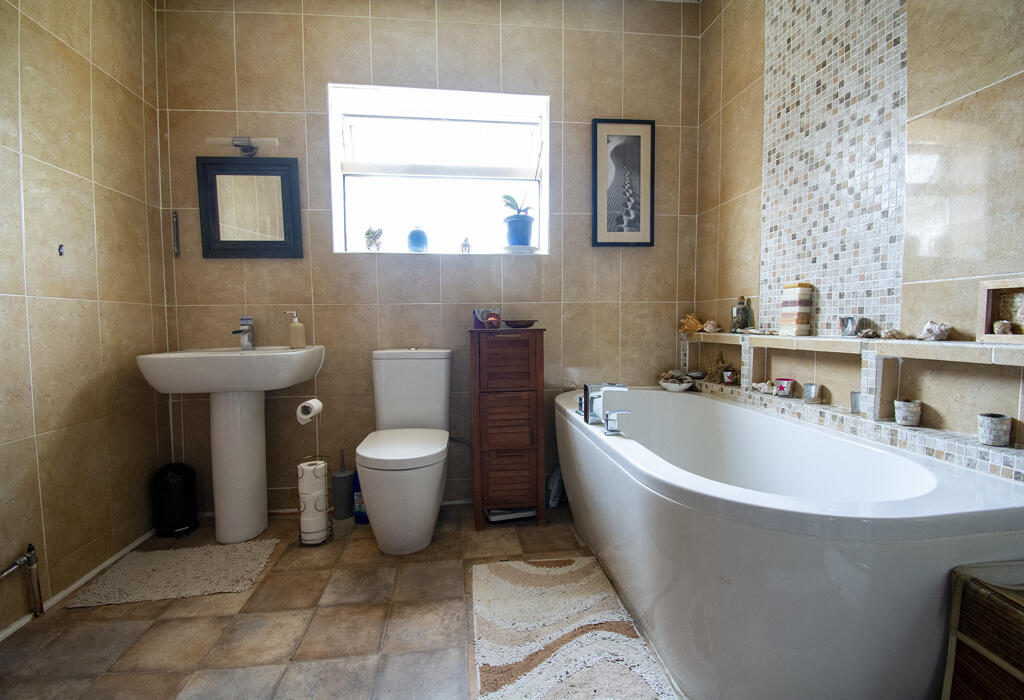 Additional property image - Cyril Rd, Charminster