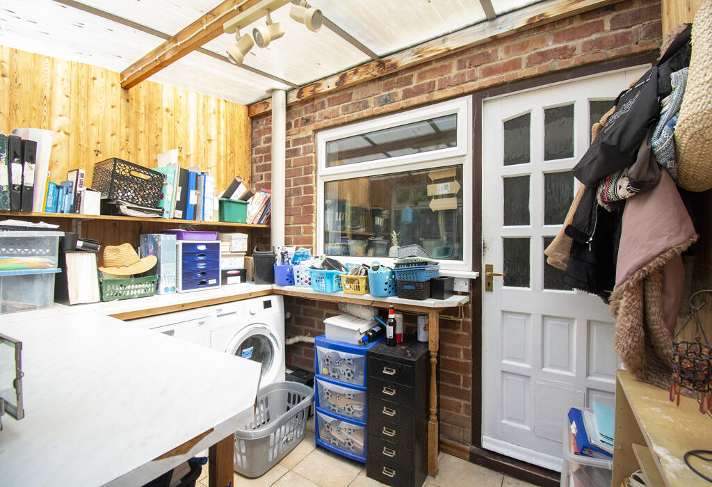 Additional property image - Cyril Rd, Charminster