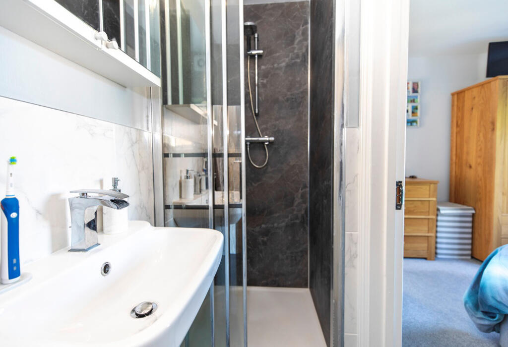 Additional property image - Beswick Gardens, Bournemouth, Dorset