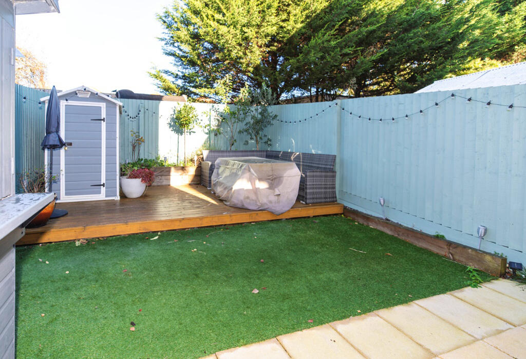 Additional property image - Beswick Gardens, Bournemouth, Dorset