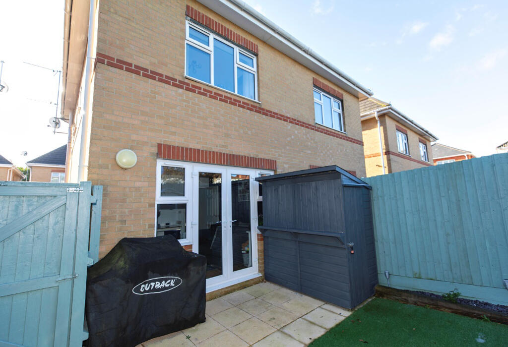 Additional property image - Beswick Gardens, Bournemouth, Dorset