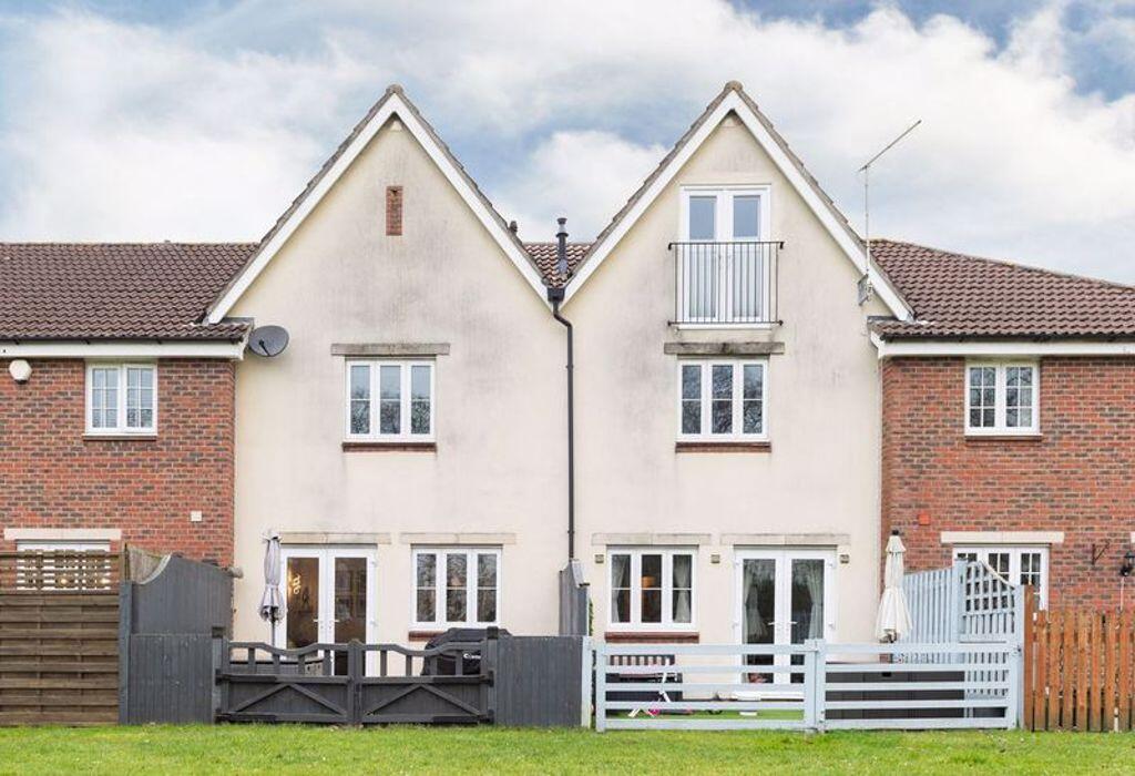 Additional property image - MODERN HOUSE Cracklewood Close, Ferndown