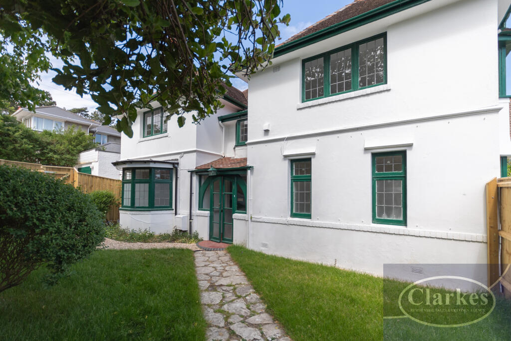 Main image of property: Fitzharris Avenue, Charminster, LARGE First Floor Flat