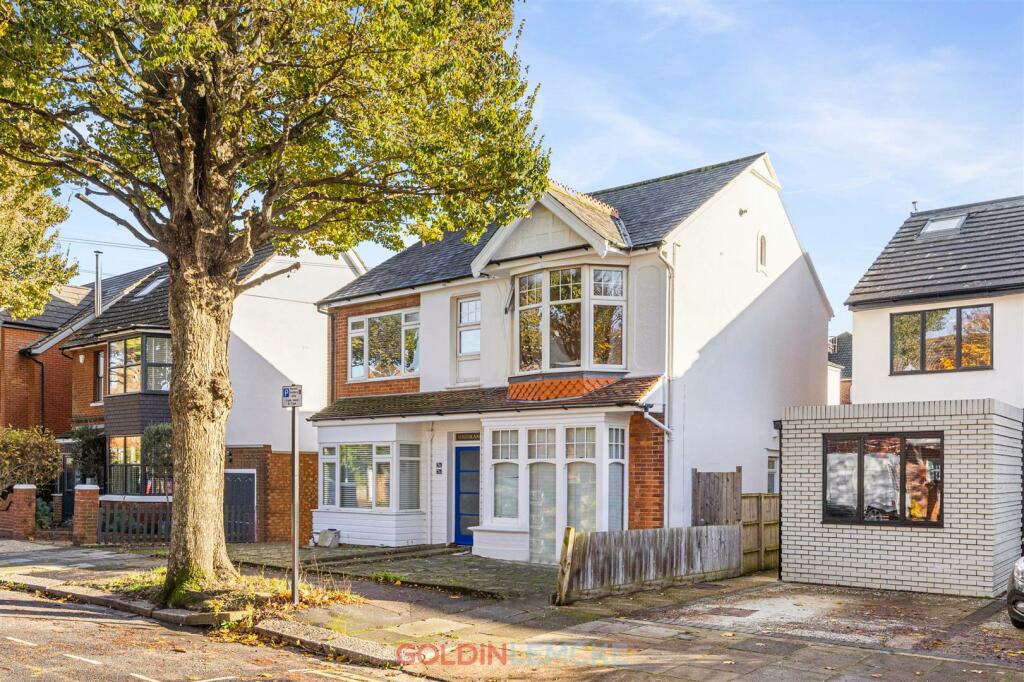 2 bedroom flat for sale in Portland Villas, Hove, BN3