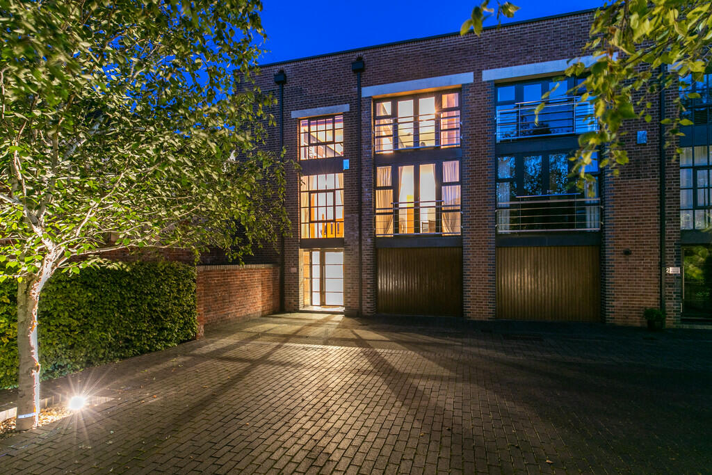 3 bedroom town house for sale in The Drill Hall, Hyde Close, Hyde