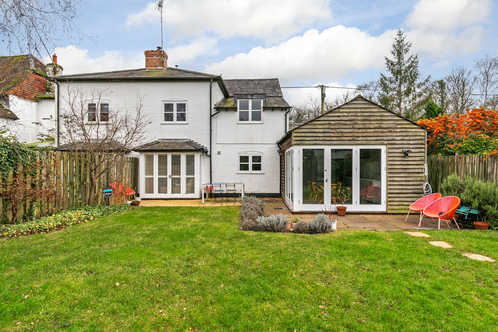 3 bedroom cottage for sale in Tichborne Down, Alresford, SO24