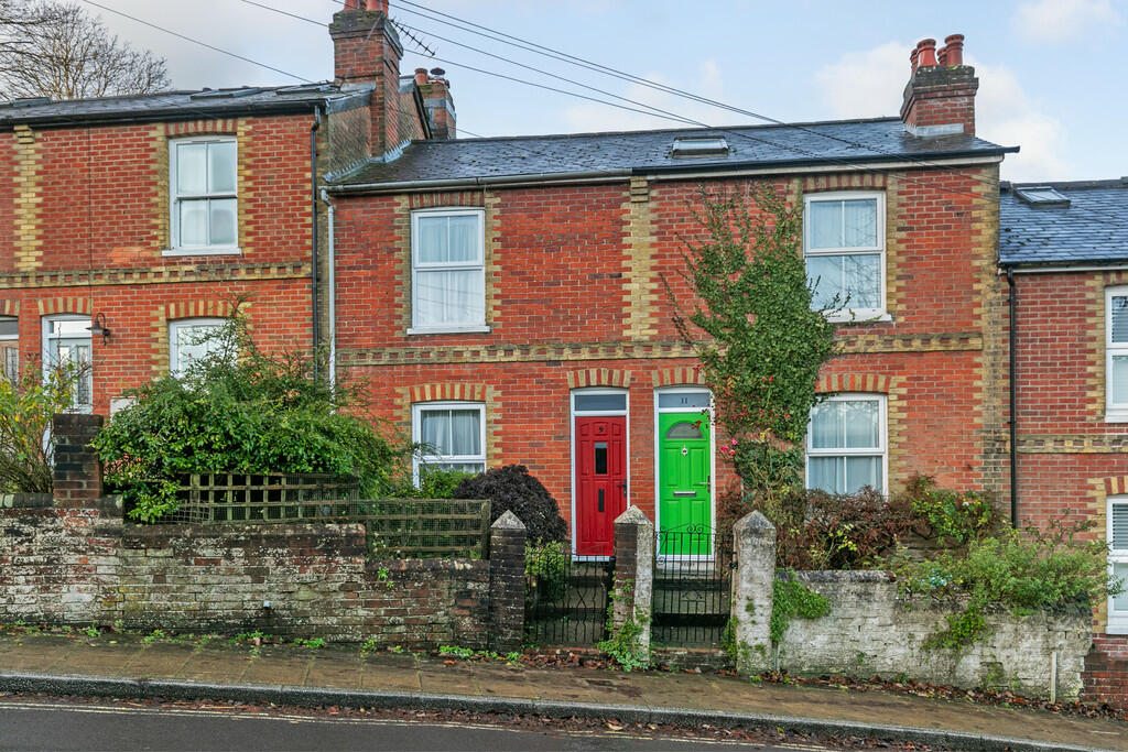 2 bedroom terraced house for sale in Cheriton Road, Winchester, SO22
