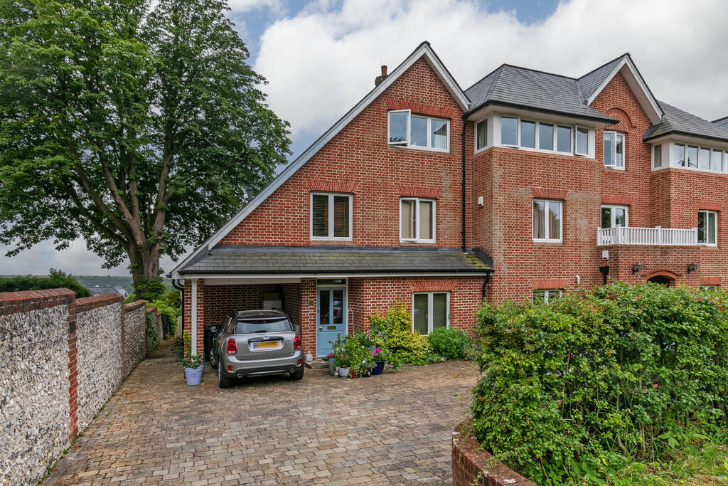 2 bedroom apartment for sale in Northbrook Avenue, Winchester, SO23