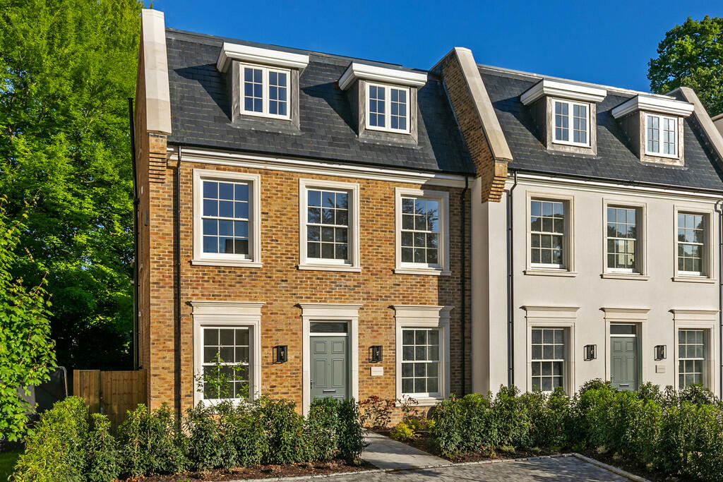 4 bedroom town house for sale in Langham Place, Winchester, SO22