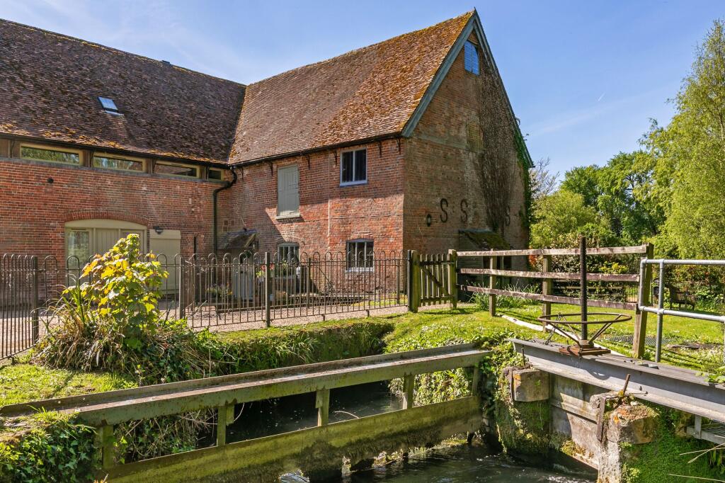 Main image of property: Church Lane, Twyford, SO21