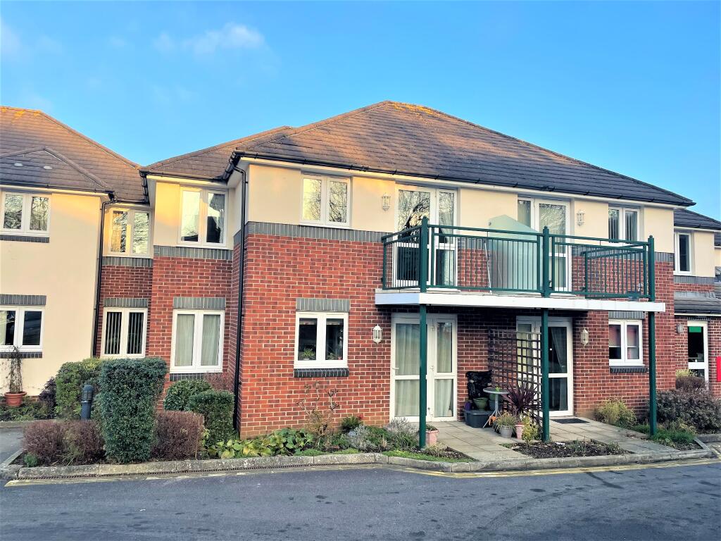 1 bedroom retirement property for sale in Kenilworth Gardens, West End